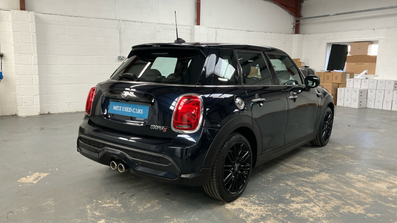 MINI Hatchback 2.0 Cooper S Exclusive 5dr Petrol Hatchback
